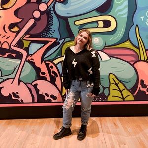 Meet your Posher, Abby